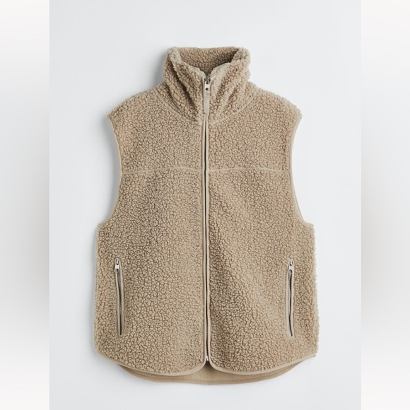 H&M teddy vest - Picture 4 of 10